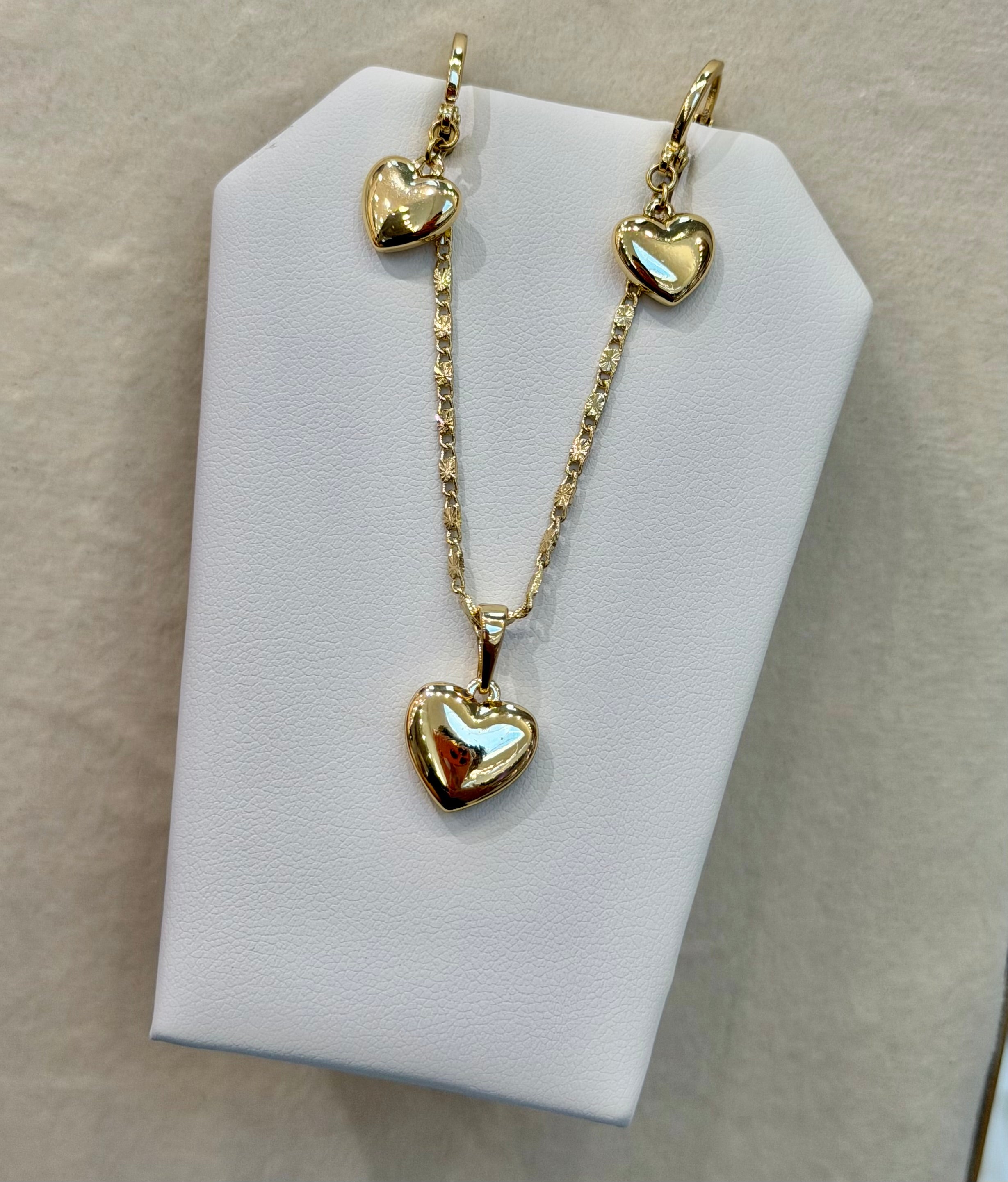 Chic Gold